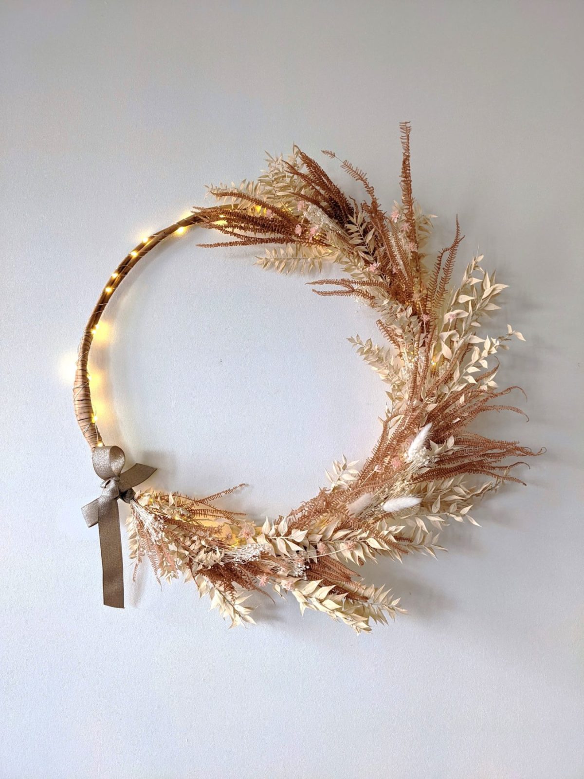Couronne de fleurs séchées