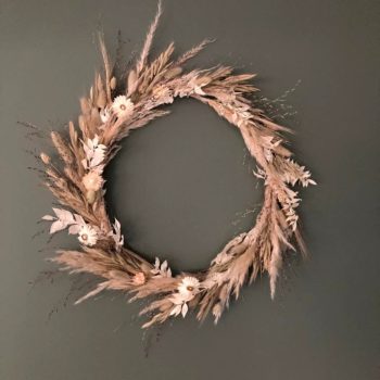 Couronne de fleurs séchées